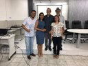 Palestrante Carlos Eduardo (de branco, à esquerda), Profa. Ana Loísa, Prof. Petrônio, Profa. Melânia e Prof. Afrânio (de chapéu).