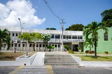 A publicação, produzida no formato de quadrinhos, foi elaborada pela Escola Técnica de Saúde. Foto: Angélica Gouveia