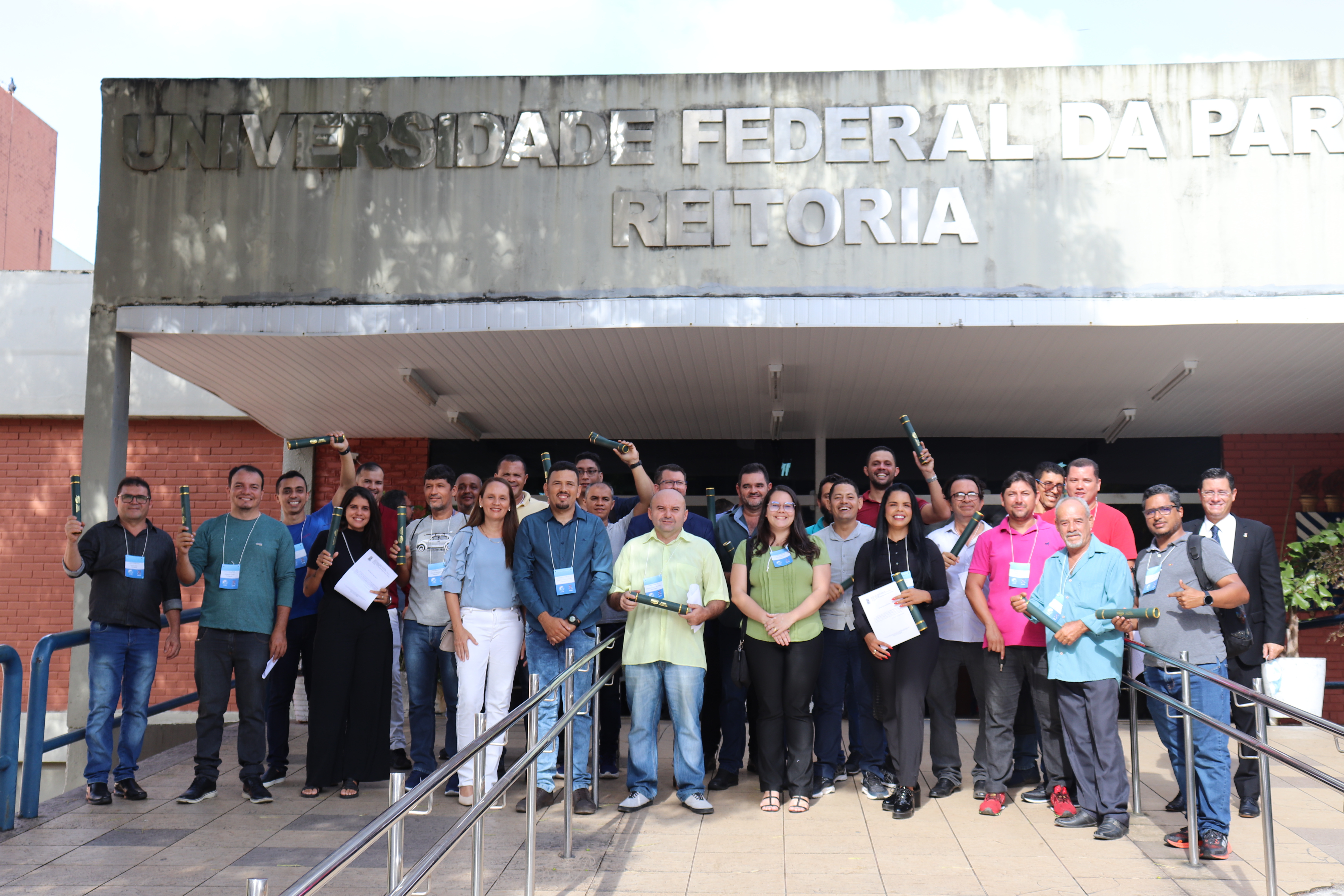 UFPB realiza a diplomação de 47 eletricistas em energias renováveis